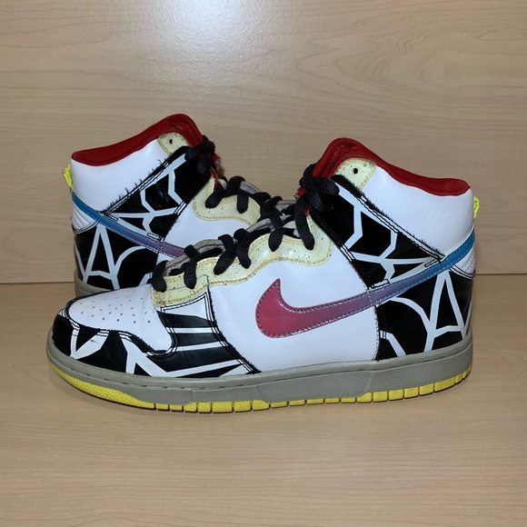 nike sb thrasher dunk